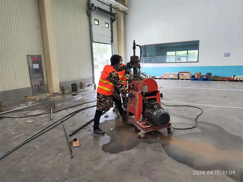 温岭厂房地面下沉塌陷注浆加固施工